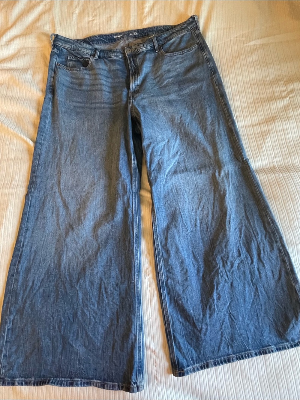Old Navy High Waisted Women's Wide-Leg Jeans in Dark Blue Denim